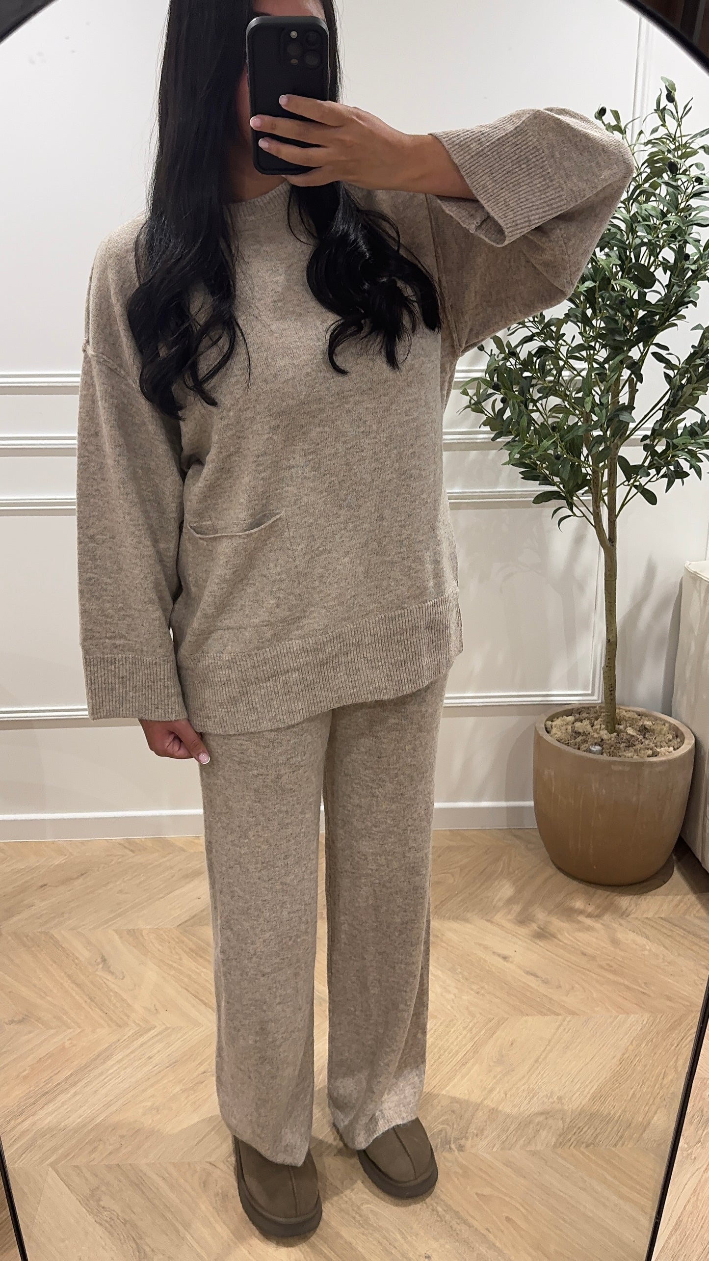 LAP | ENSEMBLE TAUPE