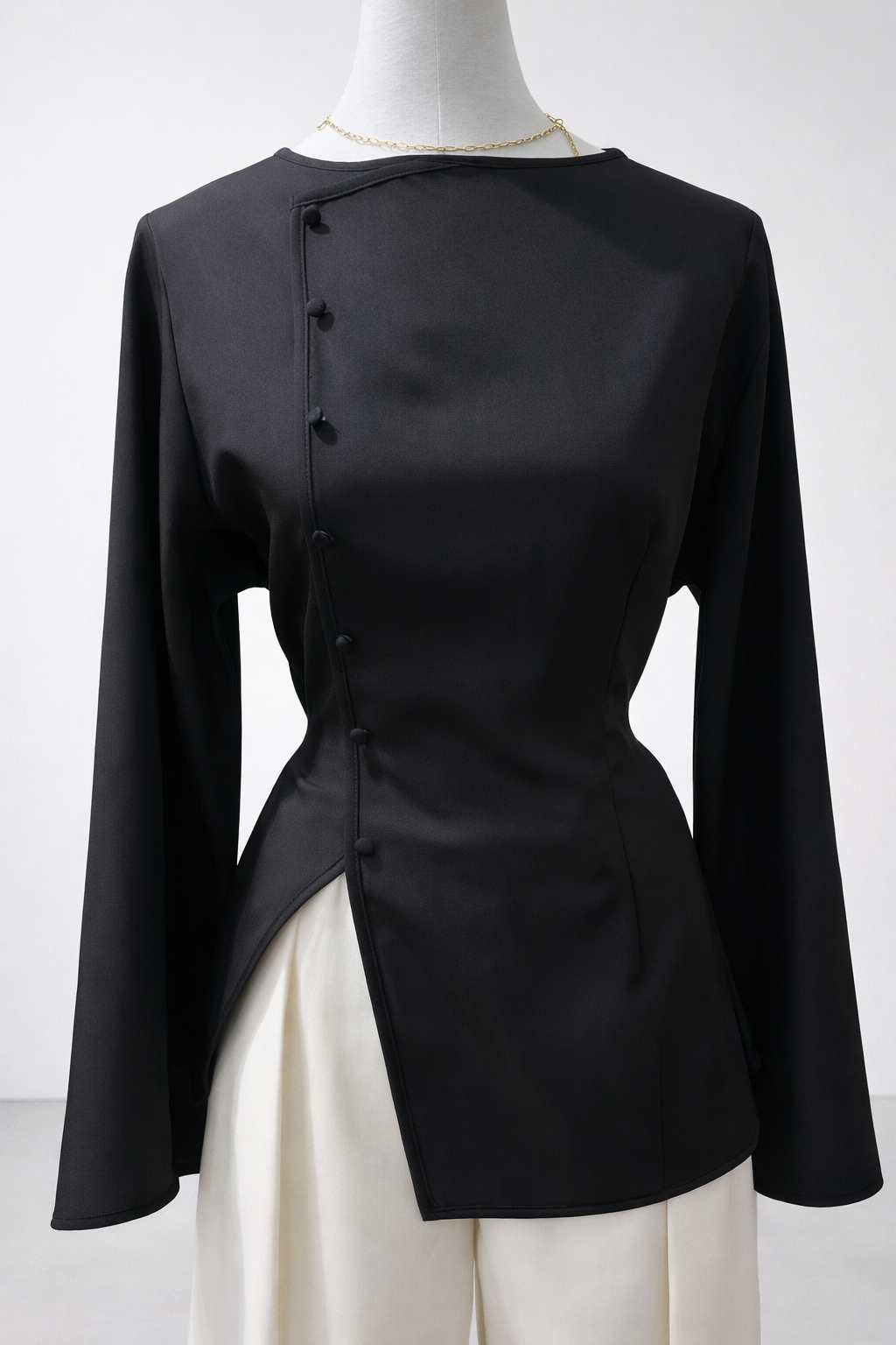 ANA | HAUT STRUCTURÉ NOIR