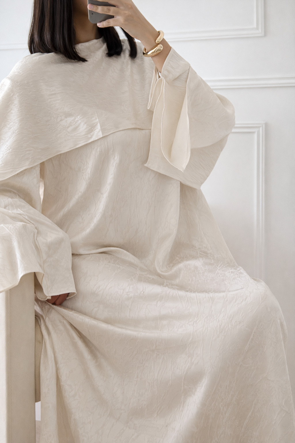 DUB | ABAYA STRUCTURÉE CRÈME