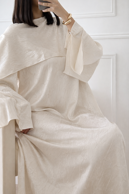DUB | ABAYA STRUCTURÉE CRÈME