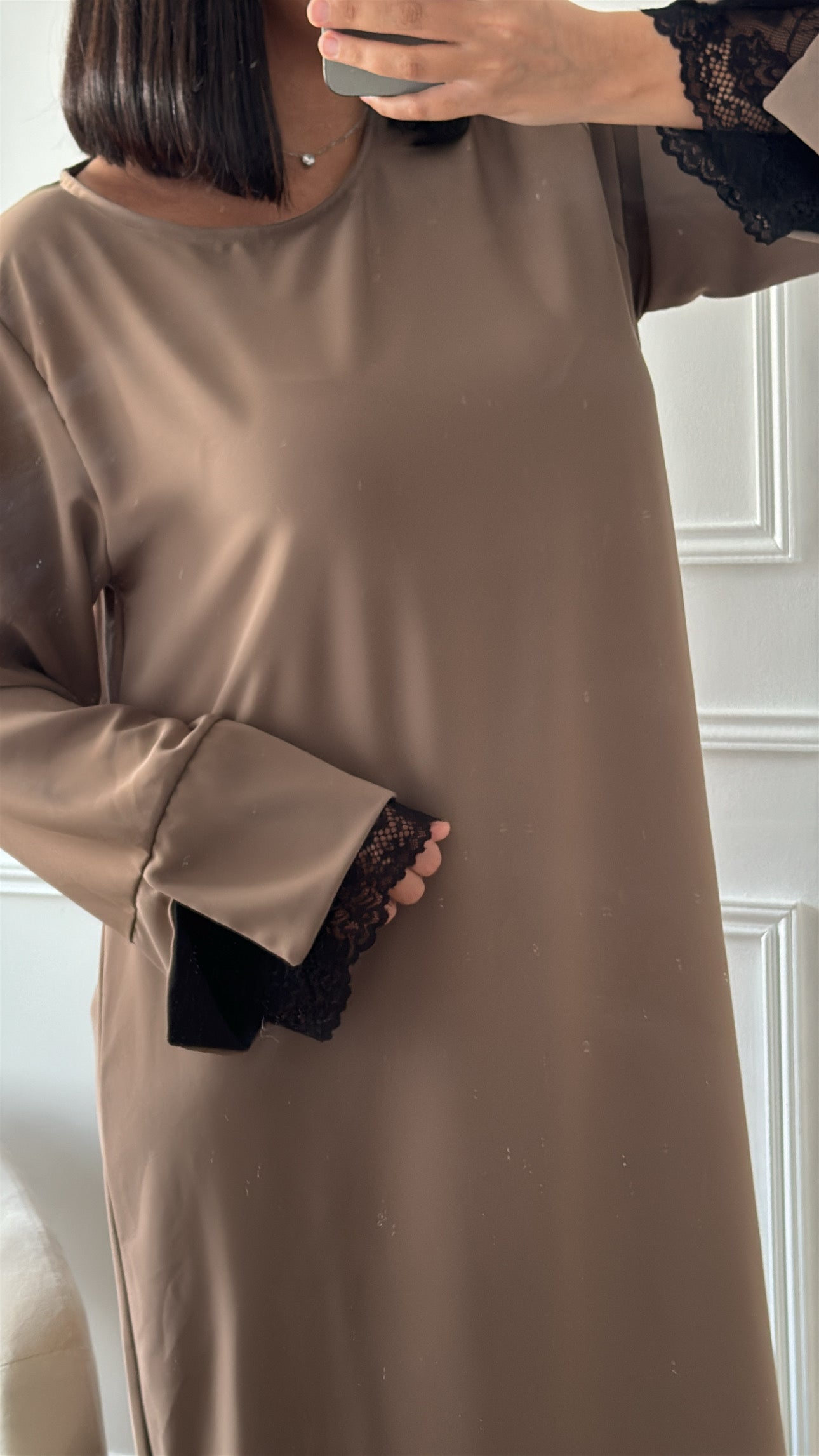 SAÏ | ABAYA DENTELLE TAUPE